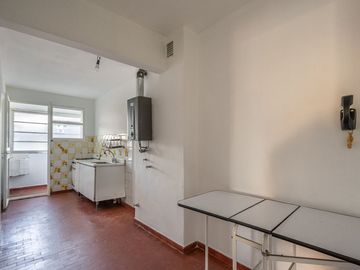DEPTO 4 AMBIENTES EN VENTA EN CASEROS OPORTUNIDAD