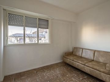 DEPTO 4 AMBIENTES EN VENTA EN CASEROS OPORTUNIDAD