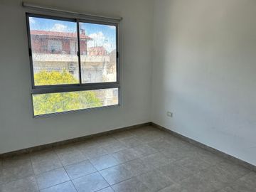 DEPARTAMENTO EN VENTA 2 AMBIENTES COCHERA TERRAZA