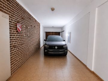 CASA 5 AMBIENTES EN VENTA ADROGUE