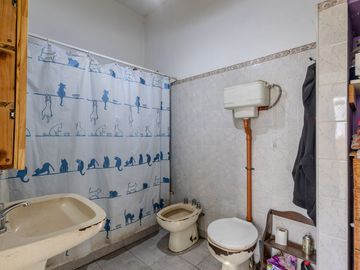 VENTA PH 6 AMBIENTES Y JARDIN EN PARQUE CHACABUCO