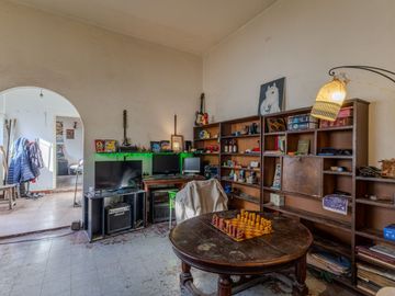 VENTA PH 6 AMBIENTES Y JARDIN EN PARQUE CHACABUCO