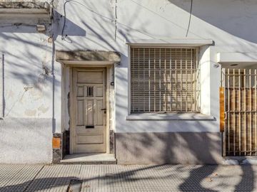 VENTA PH 6 AMBIENTES Y JARDIN EN PARQUE CHACABUCO