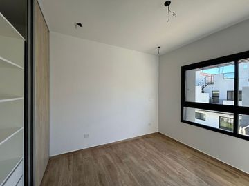 VENTA CASA EN COMPLEJO CERRADO 4 AMB- PILAR