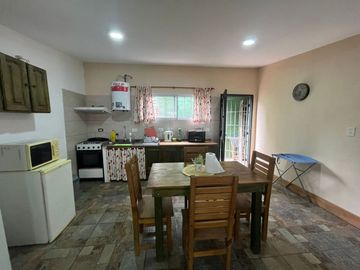 Venta casa 3 amb con pileta Manuel Alberti