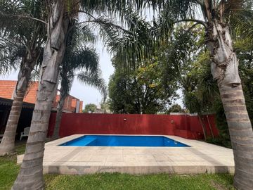 Venta casa 3 amb con pileta Manuel Alberti