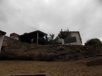 VENTA CASA TANTI 4 DORM CERCA DEL RIO