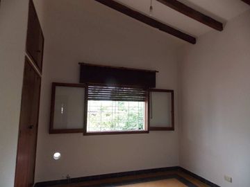 VENTA CASA TANTI 4 DORM CERCA DEL RIO