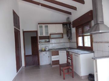 VENTA CASA TANTI 4 DORM CERCA DEL RIO