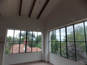 VENTA CASA TANTI 4 DORM CERCA DEL RIO