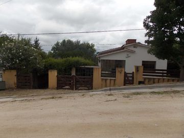 VENTA CASA TANTI 4 DORM CERCA DEL RIO