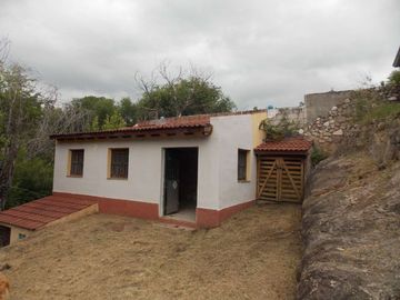 VENTA CASA TANTI 4 DORM CERCA DEL RIO