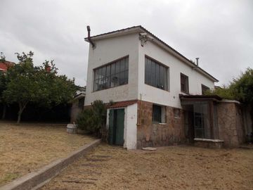 VENTA CASA TANTI 4 DORM CERCA DEL RIO