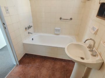Departamento en alquiler en A. France 1600, Lanús