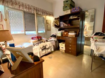 VENTA CASA 4 AMBIENTES COCHERA TERRAZA LUGANO