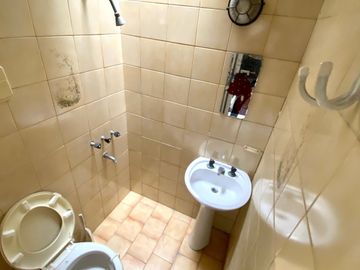 VENTA CASA 4 AMBIENTES COCHERA TERRAZA LUGANO