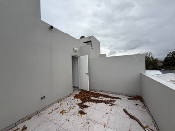VENTA DUPLEX 3 AMB MINIMALISTA MUÑIZ A ESTRENAR