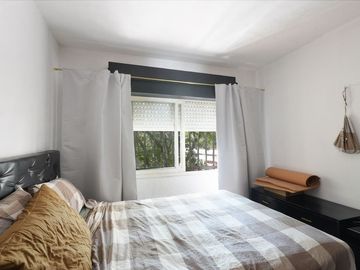 VENTA CASA 5 AMBIENTES BOEDO CON PATIO Y COCHERA