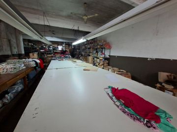 ALQUILER DEPOSITO DOS PLANTAS EN PATERNAL