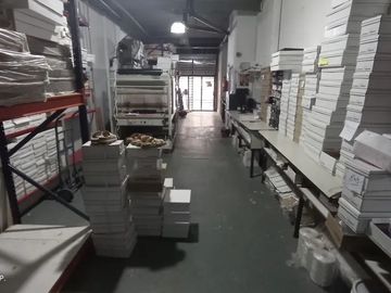 ALQUILER DEPOSITO DOS PLANTAS EN PATERNAL