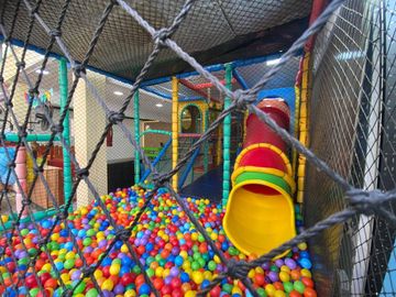 VENTA TRES LOCALES EN BLOQUE EXCELENTE UBICACION