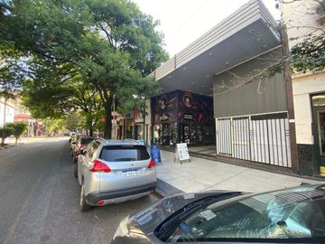VENTA TRES LOCALES EN BLOQUE EXCELENTE UBICACION