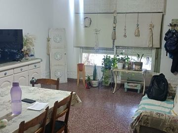VENTA DE CASA A REFACCIONAR EN TERRENO DE 400MT2