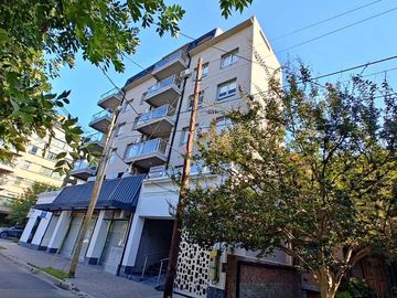 VENTA 2 AMB BALCON TERRAZA ESTRENAR ADROGUE CENTRO