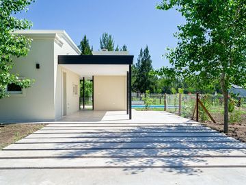 CASA EN ALQUILER 4 AMBIENTES EN FINCAS SPORTING
