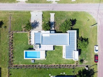 CASA EN ALQUILER 4 AMBIENTES EN FINCAS SPORTING