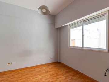 Departamento 2 amb venta Villa Ortuzar con balcón