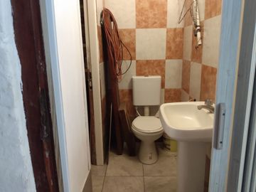 VENTA CASA 4 AMBIENTES +DEPARTAMENTO COLINA ALEGRE