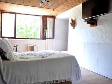 VENTA CASA 4 AMBIENTES +DEPARTAMENTO COLINA ALEGRE