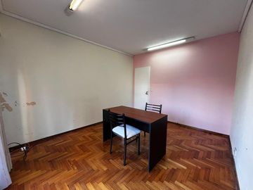 VENTA DPTO 3 AMB EN EL CENTRO DE LANUS OESTE