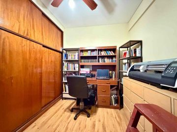 VENTA CASA 4 AMBIENTES, COCHERA 2 AUTOS MATADEROS