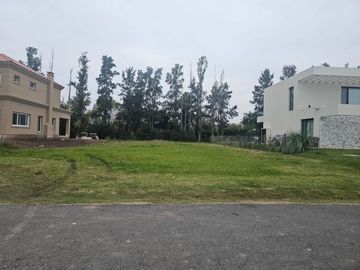 VENTA LOTE BARRIO PRIVADO CHATEAU PILAR