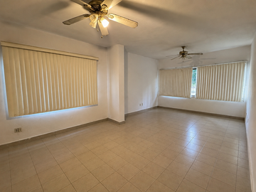 Casa en Venta, Col. La Roma, Monterrey