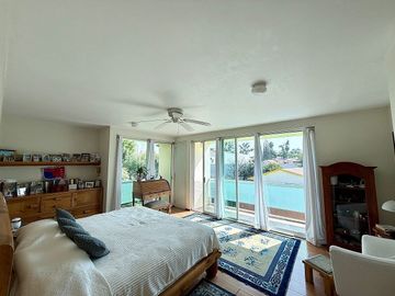 CASA EN VENTA EN JURICA CON ALBERCA Y RECAMARA EN PB, QUERETARO