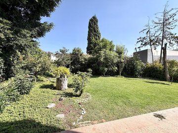 CASA EN VENTA EN JURICA CON ALBERCA Y RECAMARA EN PB, QUERETARO