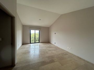 Privada Arco de Piedra/ Excelente Ubicación