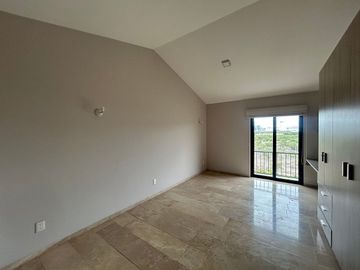 Privada Arco de Piedra/ Excelente Ubicación
