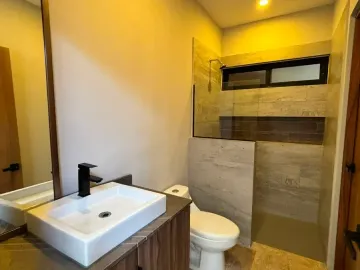 Casa en Venta en Arbolada, Benito Juárez, Quintana Roo