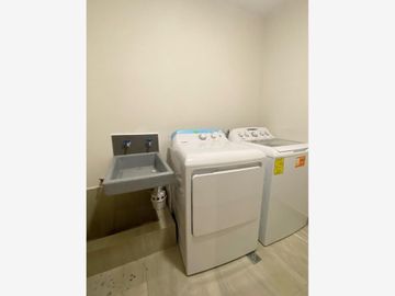 Departamento en renta en Los Sauces 1er. Sector, San Pedro Garza García, Nuevo León