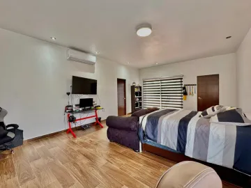 Casa en venta en El Uro, Monterrey, Nuevo León