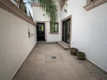 Casa en venta en Las Cumbres, Monterrey, Nuevo León