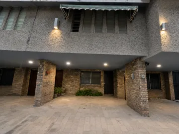 Casa en renta en Fuentes del Valle, San Pedro Garza García, Nuevo León