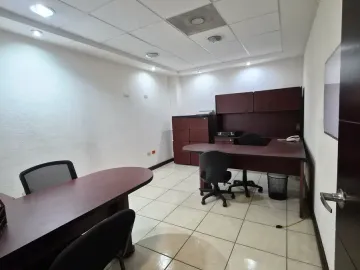 Edificio en renta en Centro, Monterrey, Nuevo León