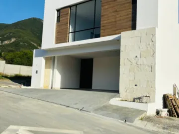 Casa en venta en Pedregal de la Montaña, Monterrey, Nuevo León