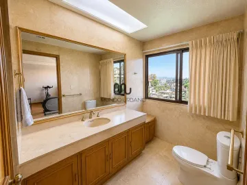 Casa en venta en Bosque de las Lomas, Miguel Hidalgo, Ciudad de México
