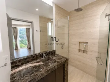 Casa en venta y renta en Bosque Real, Huixquilucan, México